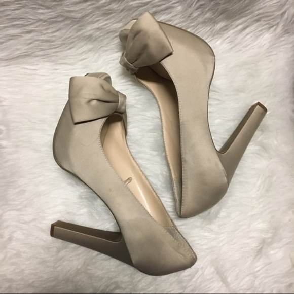 Guess peep toe heels with bow champagne color - Picture 7 of 8